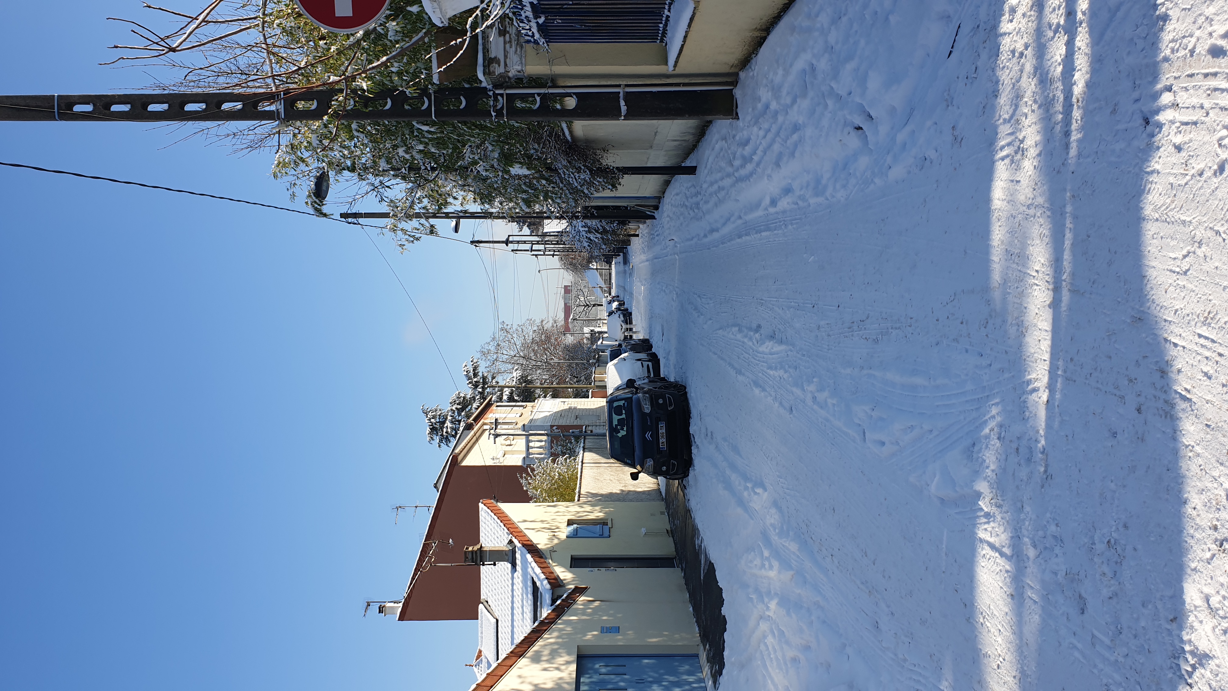 neige-champigny-sur-marne-rue-auguste-taravella-6-janvier-2026-1.jpg
