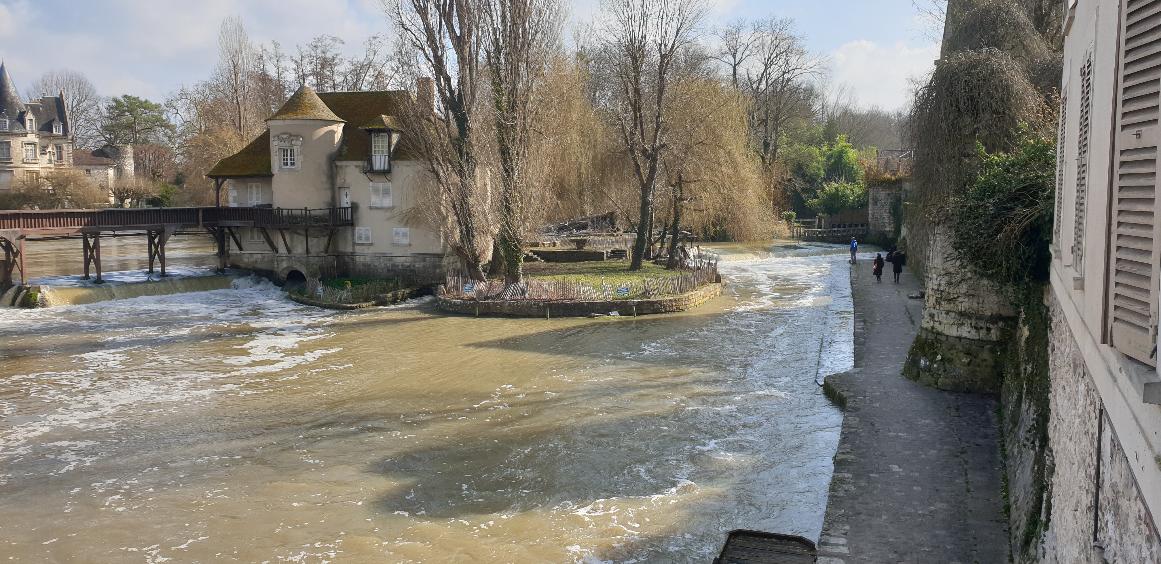 ecluses-moret-sur-loing.jpg