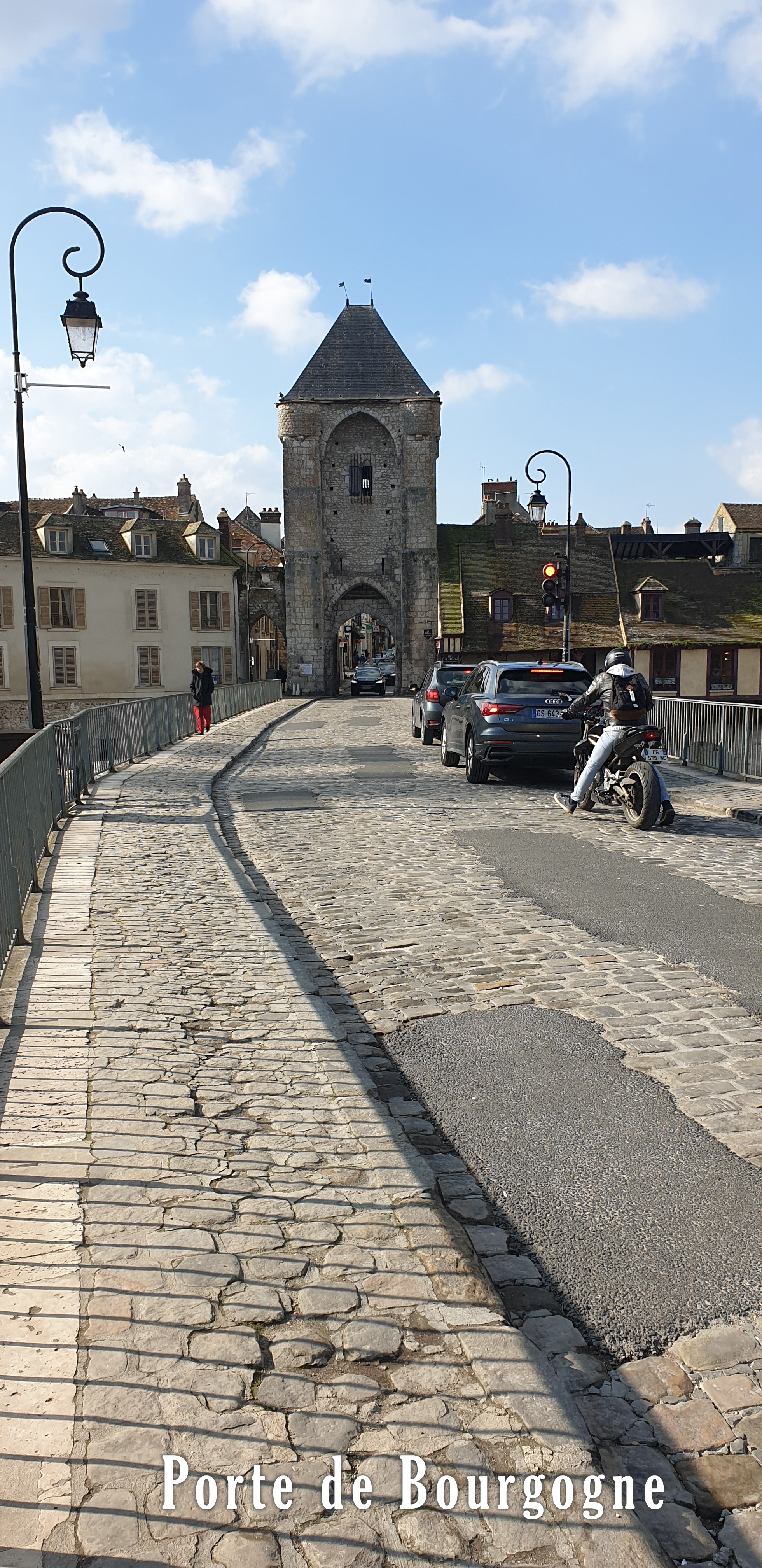 porte-de-bourgogne-moret-sur-loing.jpg