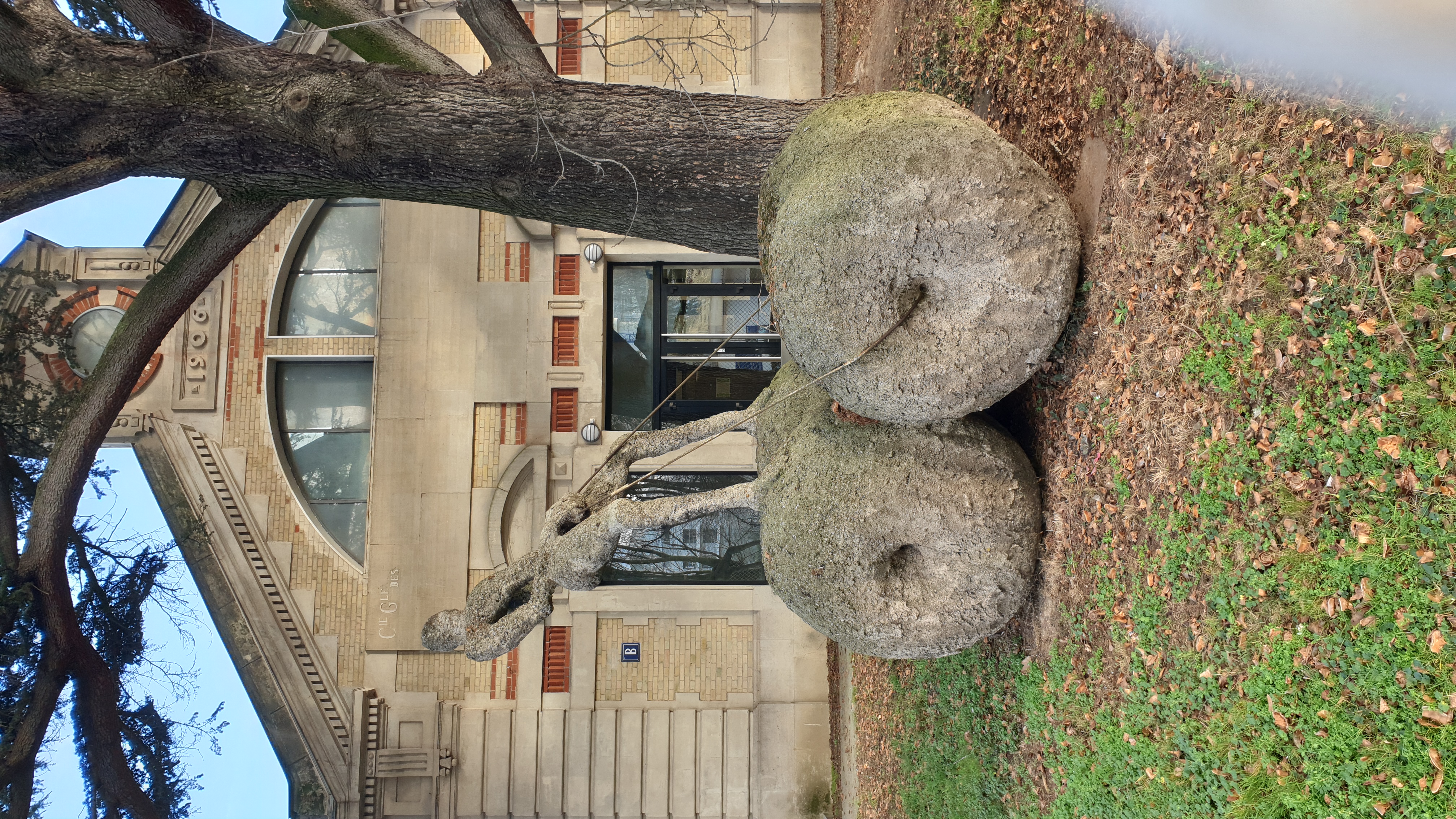 sculpture-bord-de-marne-joinville-le-pont.jpg