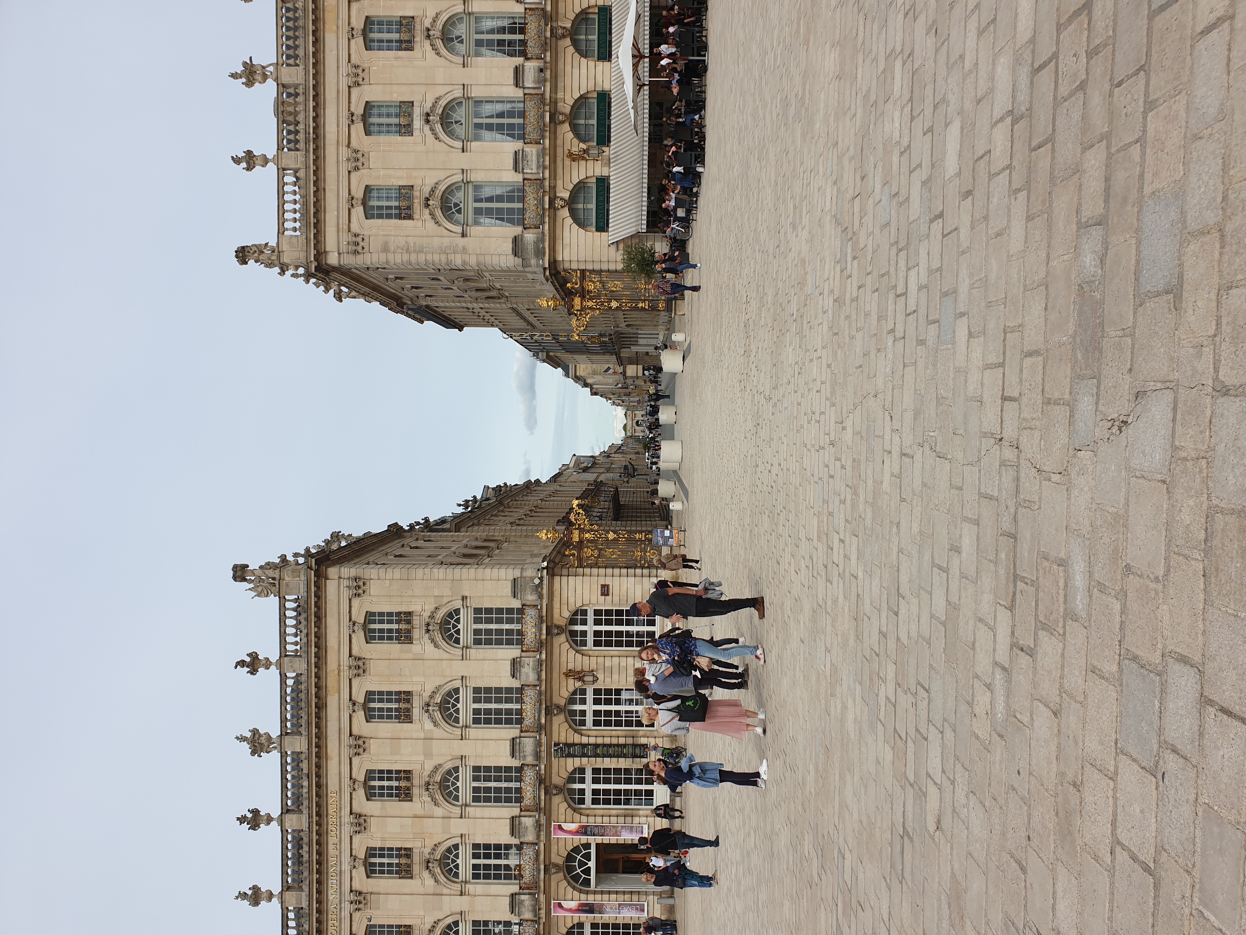 nancy-place-stanislas-opera-grand-hotel-de-la-reine.jpg
