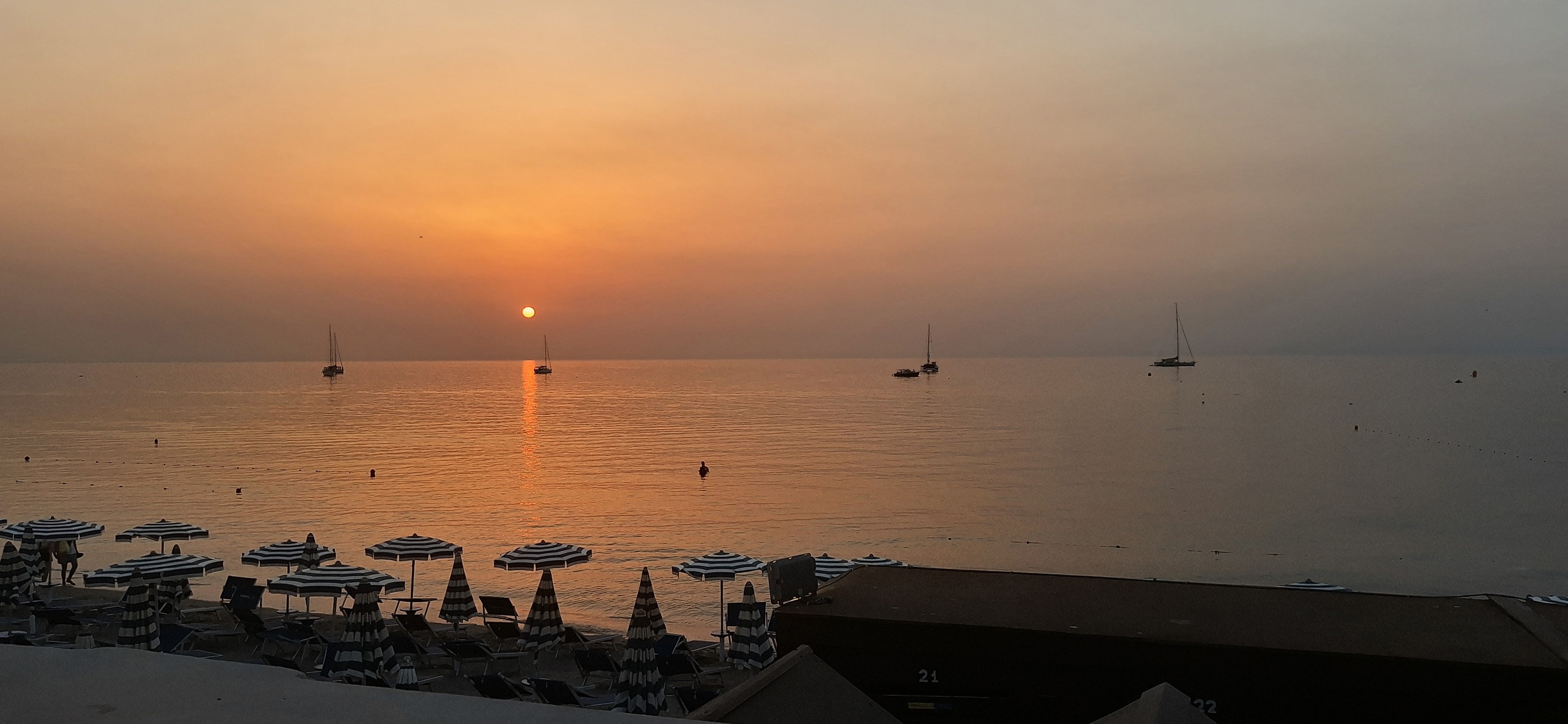 lungomare-giuseppe-giardina-cefalu-sicile-1.jpg