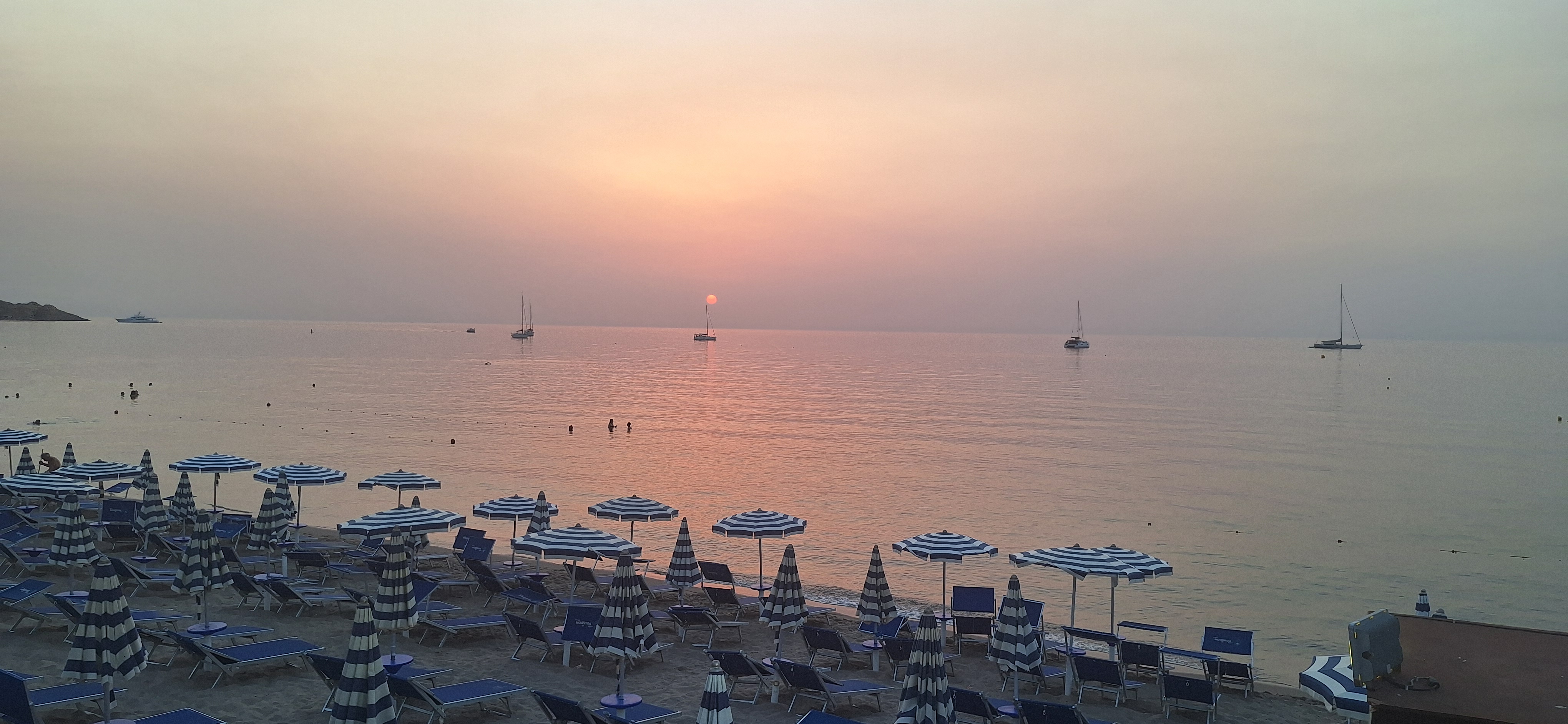 lungomare-giuseppe-giardina-cefalu-sicile-2.jpg