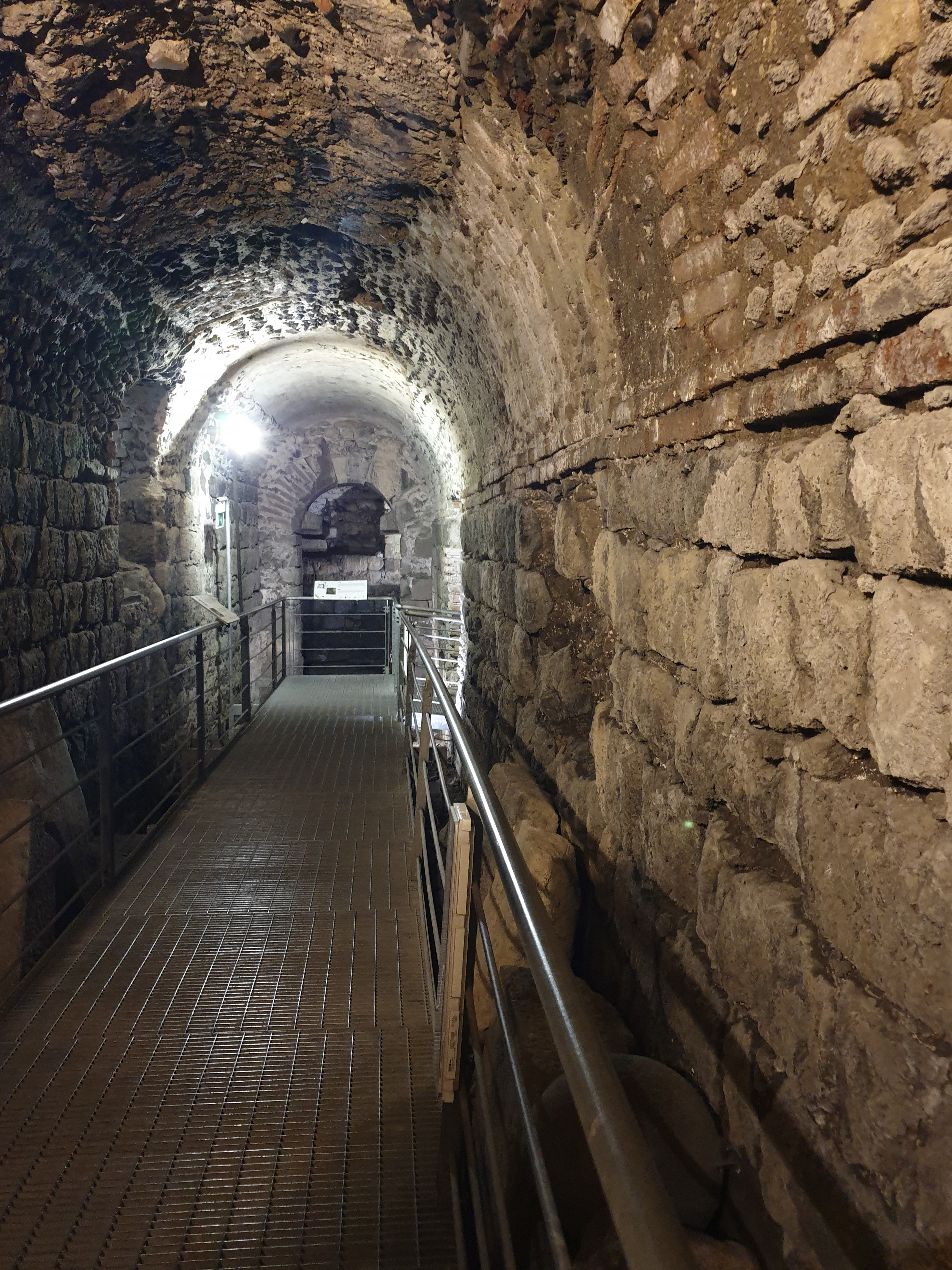 thermes-achiliennes-catane-sicile-1.jpg