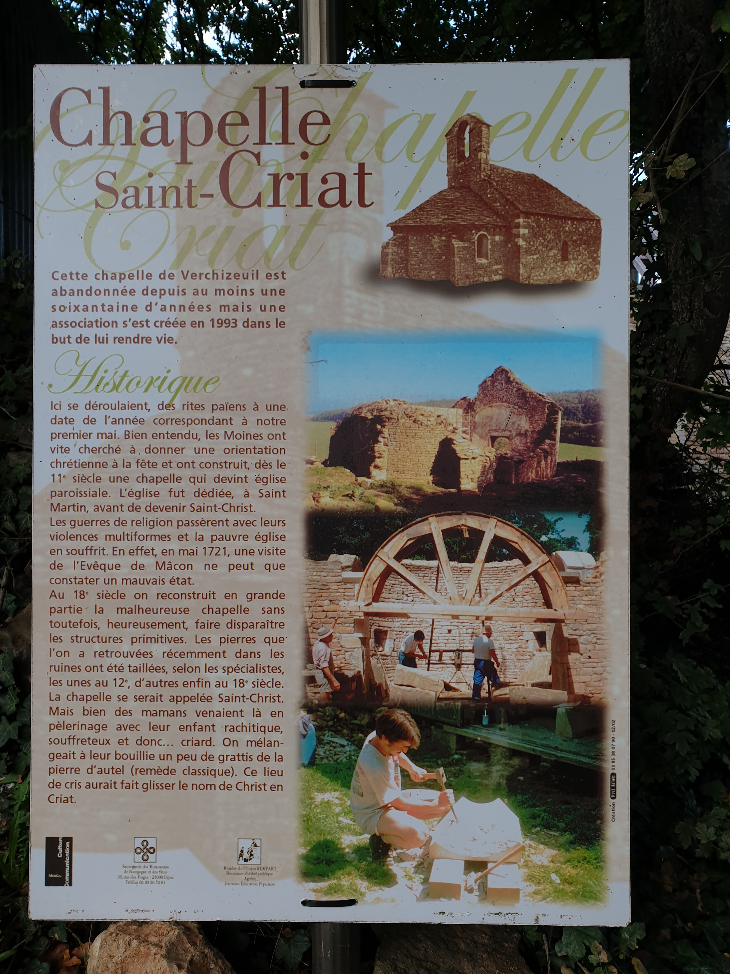 chapelle-saint-criat-ecriteau.jpg