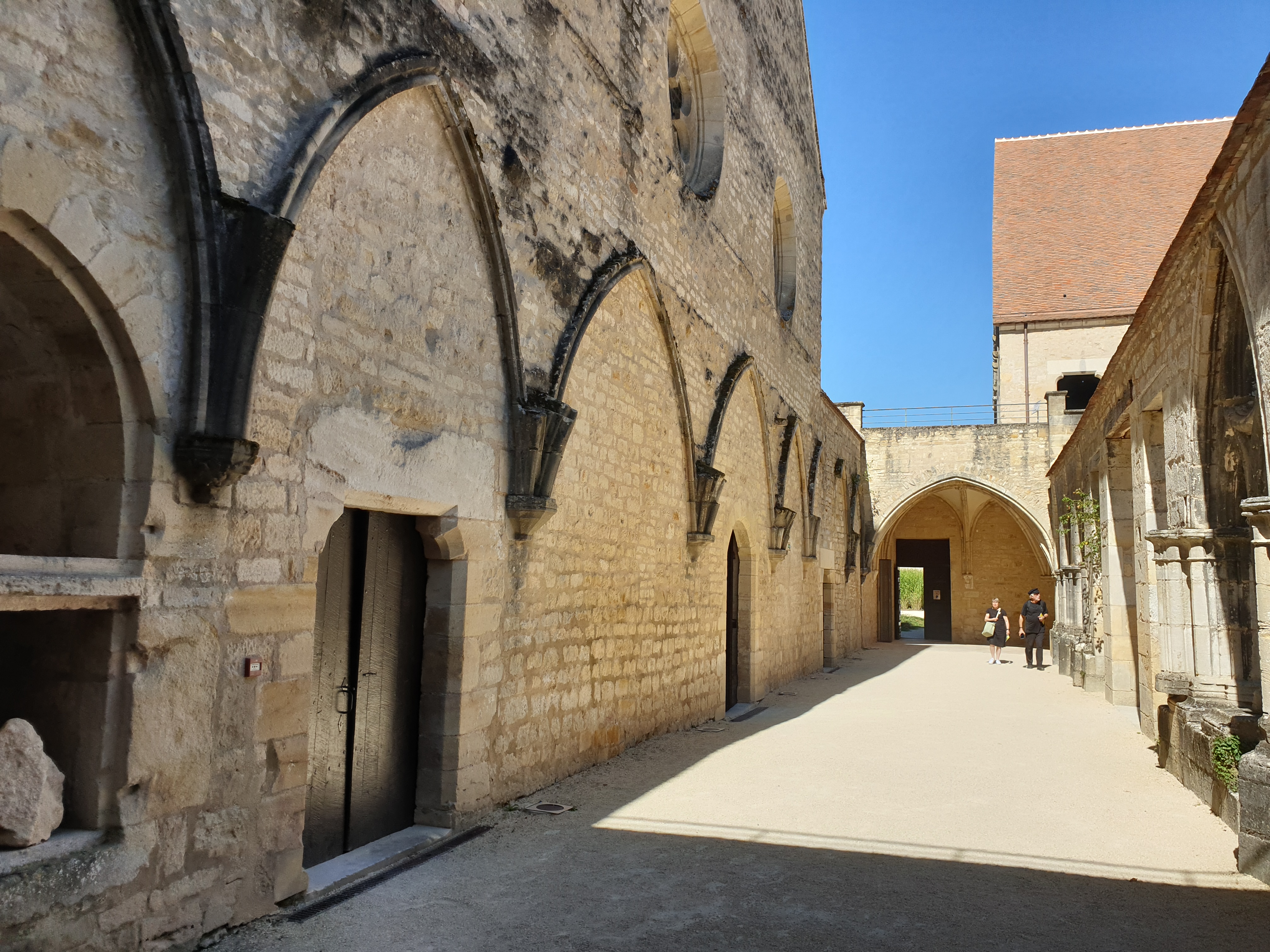 abbaye-de-noirlac-2.jpg