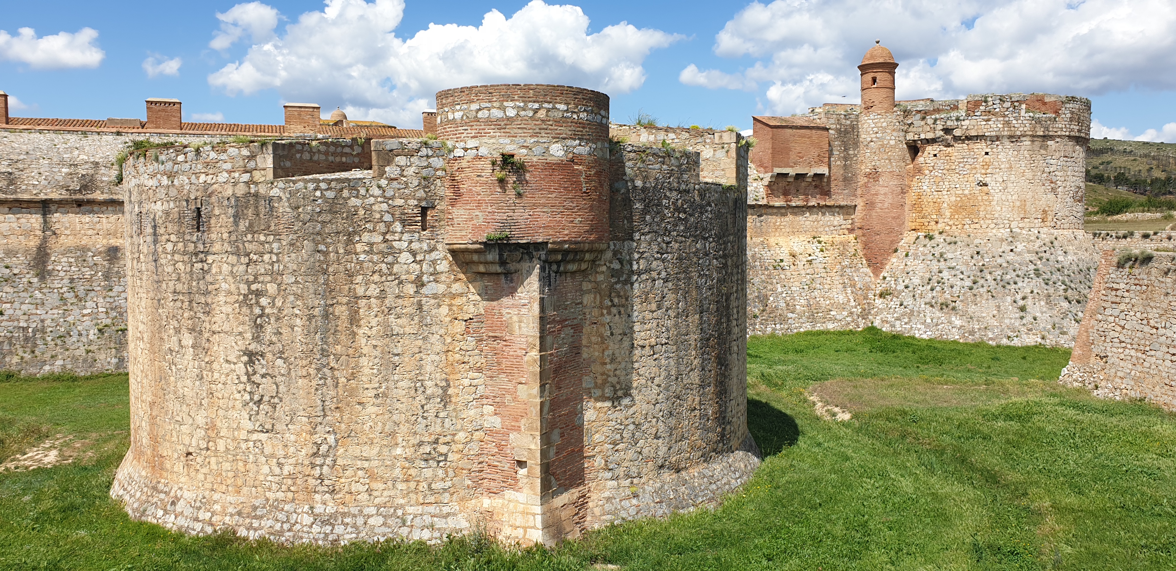 forteresse-sales-2.jpg