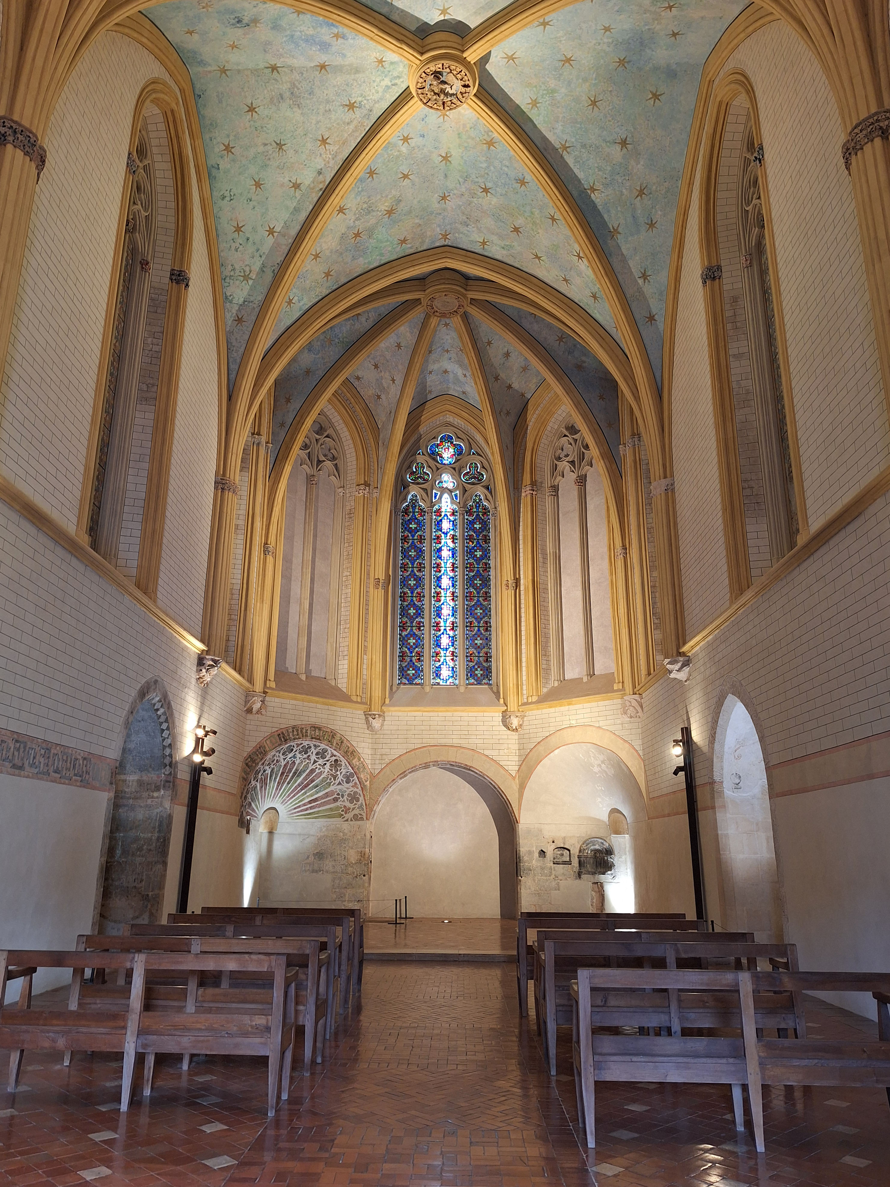 palais-des-rois-de-majorque-chappelle.jpg
