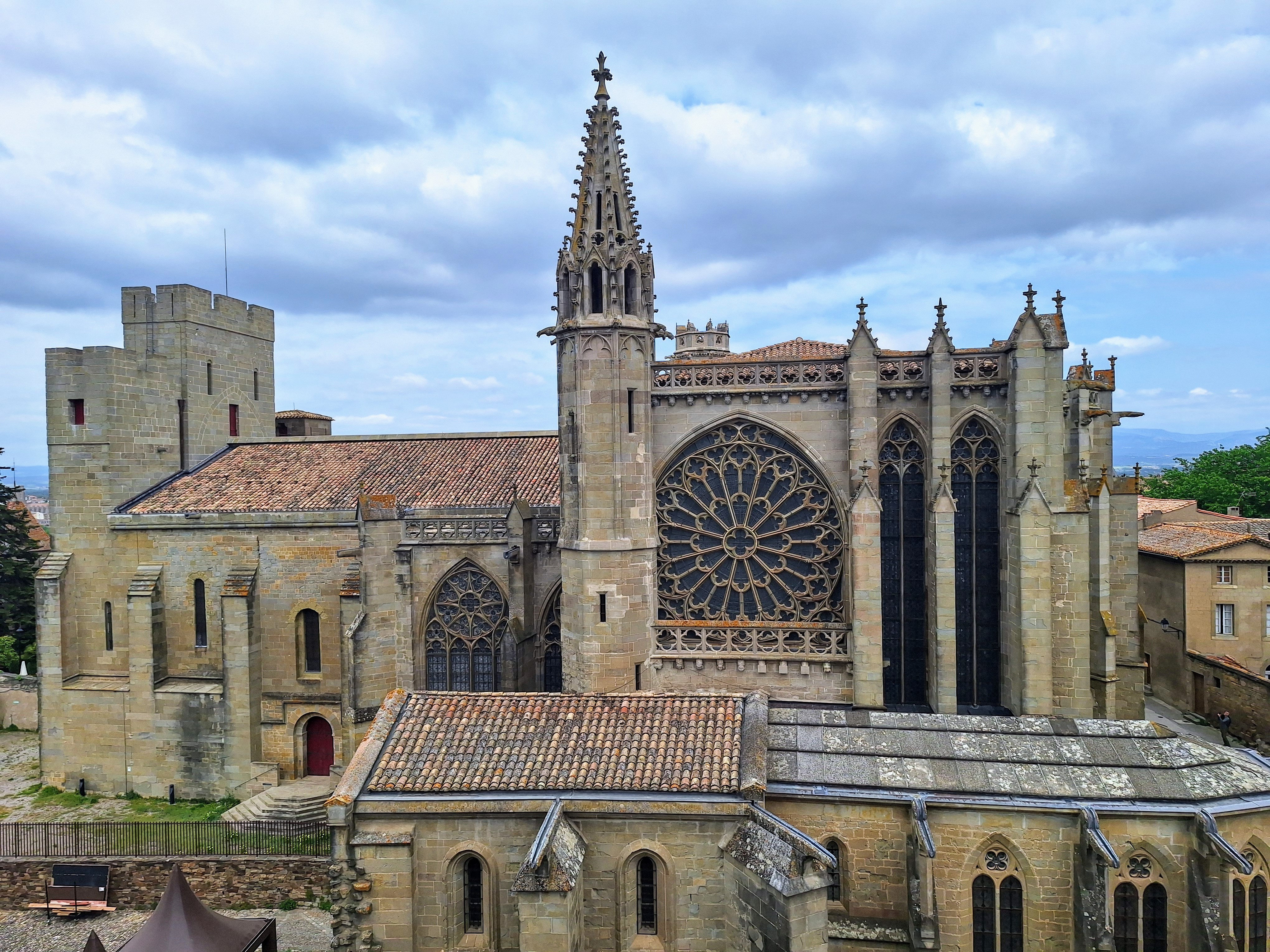 cite-carcassonne-basilique-st-nazaire.jpg