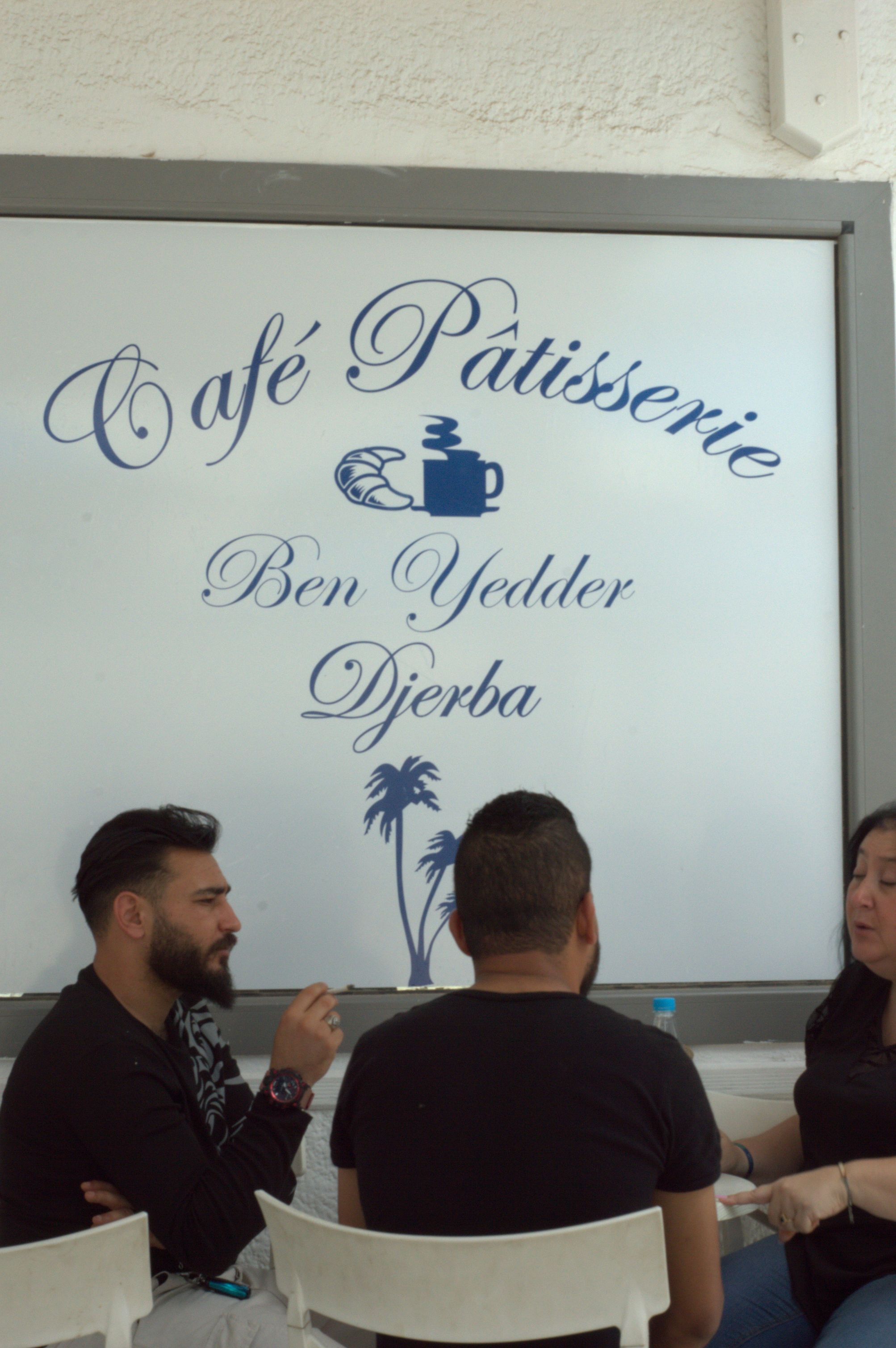 houmt-souk-cafe-patisserie-ben-yedder.jpg
